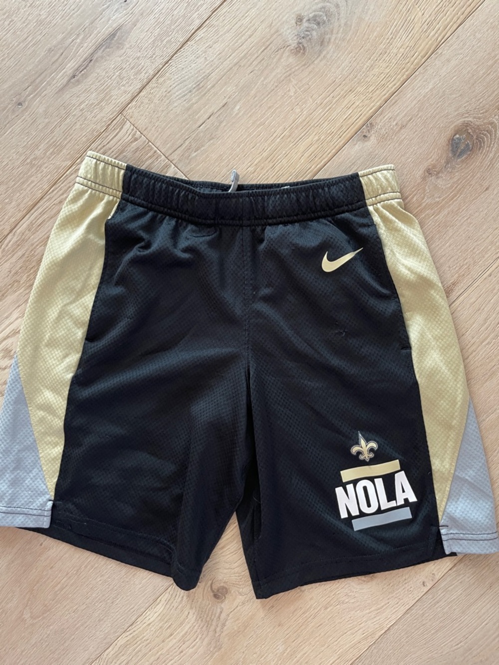 Nike Black, Gold & Gray NOLA Athletic Shorts boys size medium